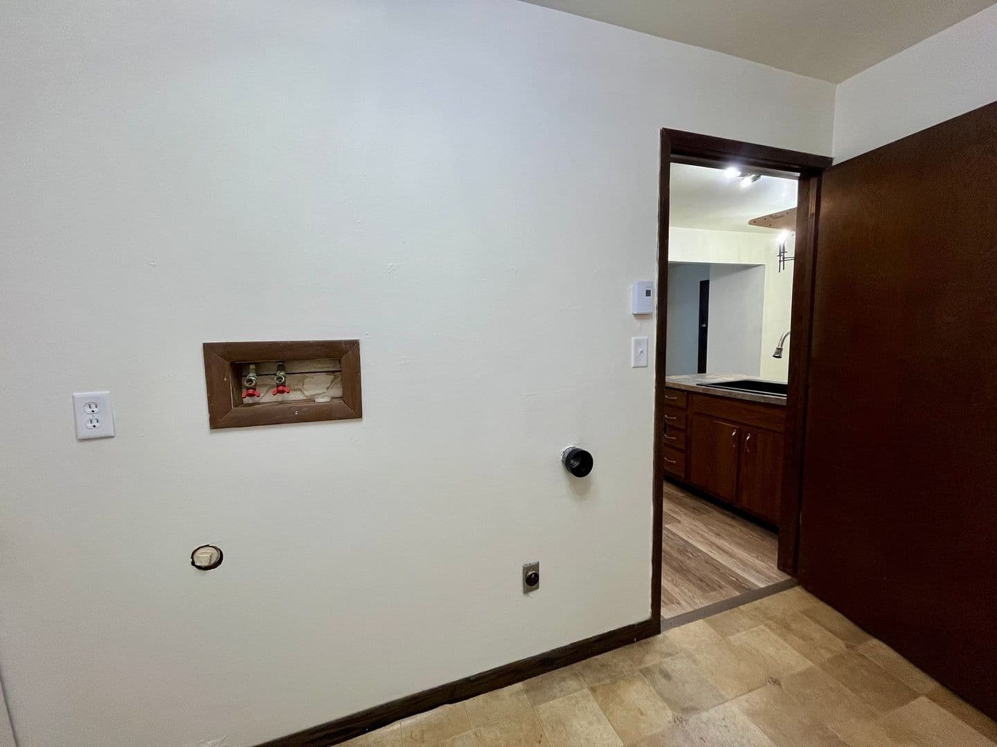 Marshfield Apartment: 1010 Sawyer Dr