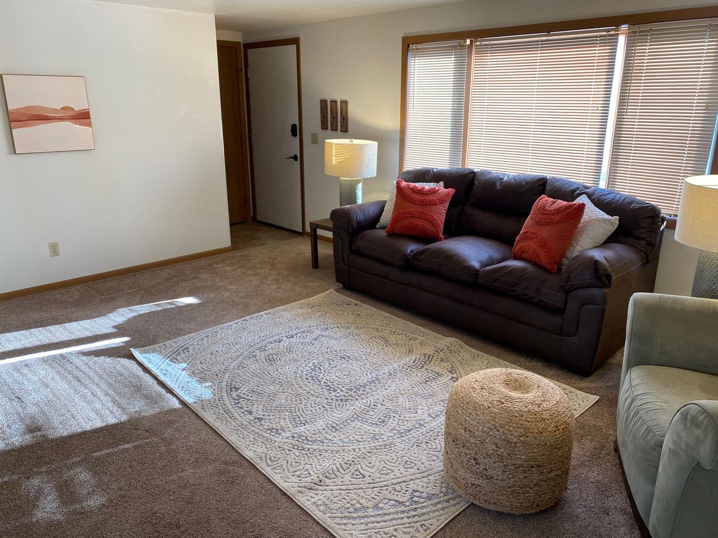 Marshfield Apartment: 307 S Vine Avenue