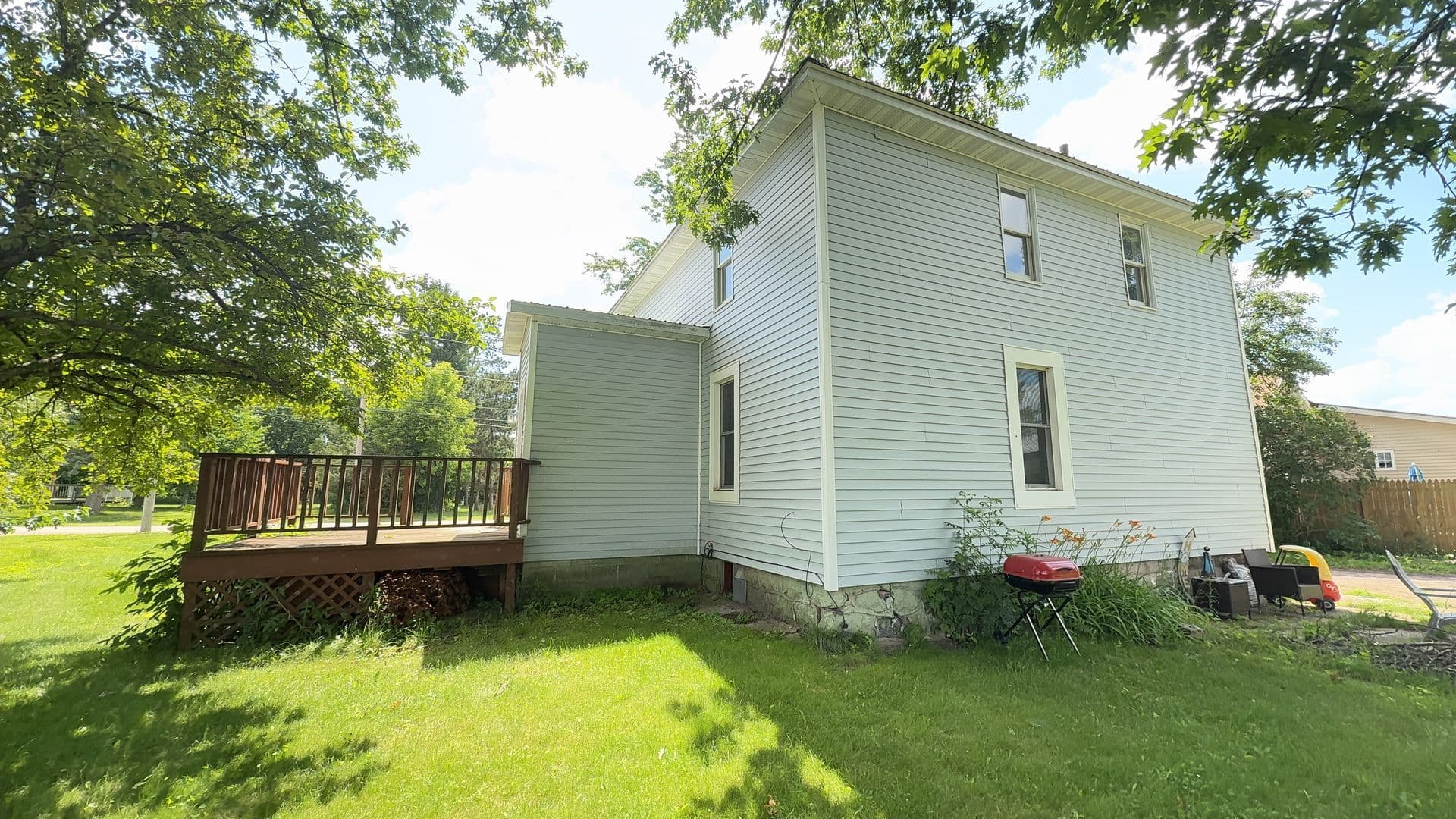 Antigo Apartment: 540 Wausau Road