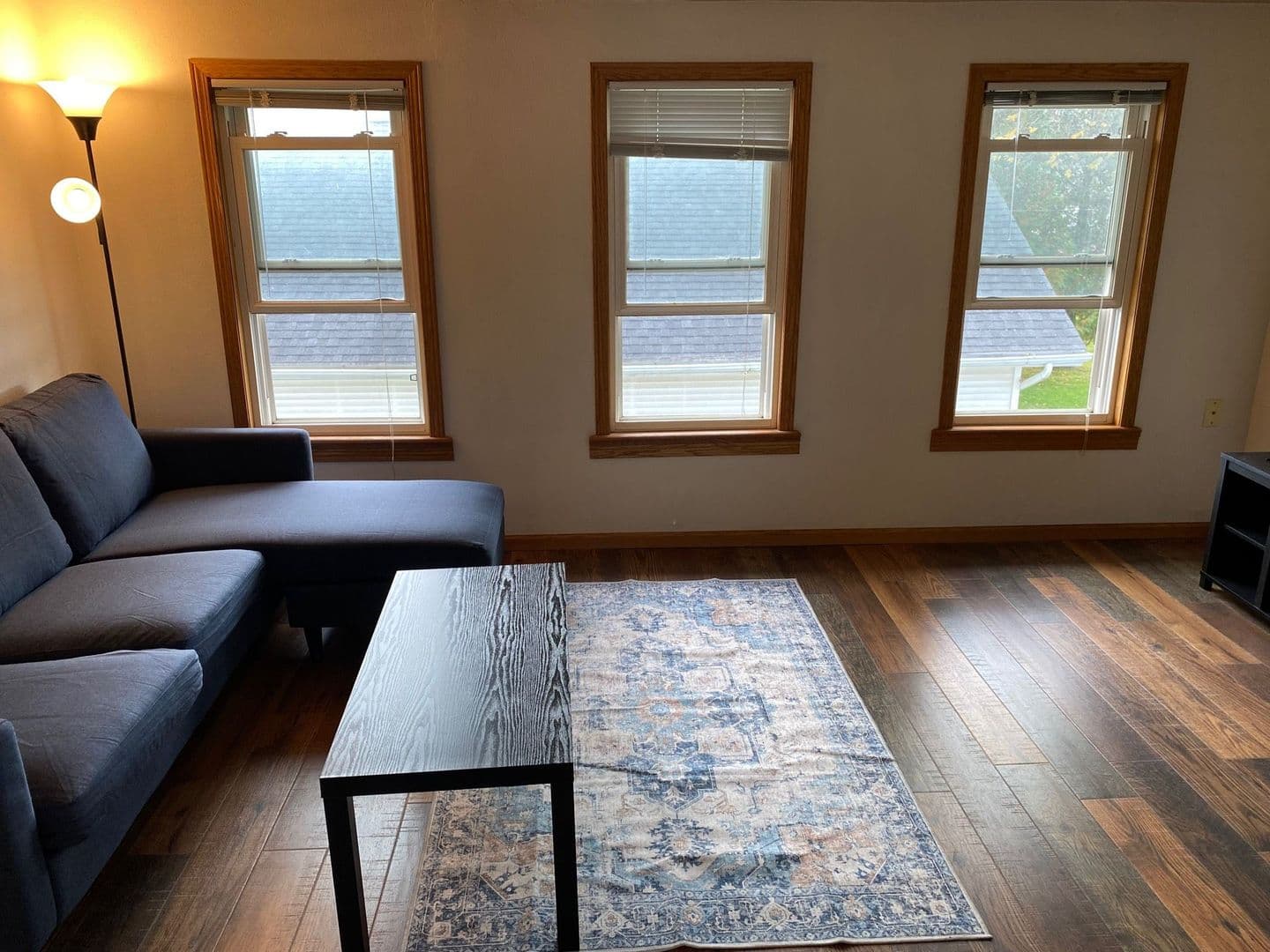 Marshfield Apartment: 410 N Maple Ave