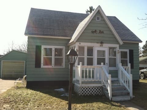 Rothschild House: 309 Weston Avenue
