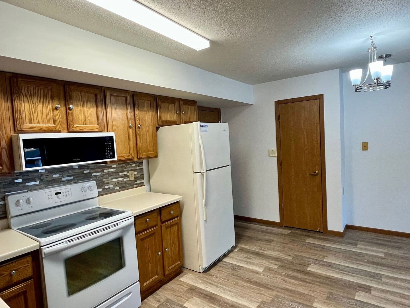 Eagle River Apartment: 416 Mill Street
