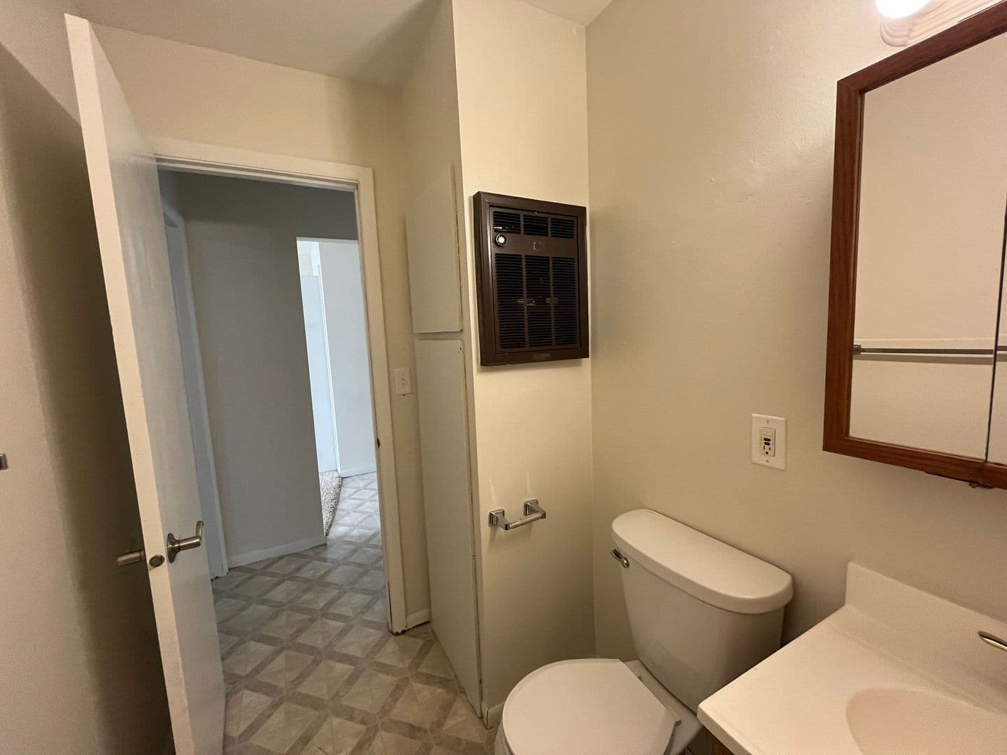 Wittenberg Apartment: 203 E Front St
