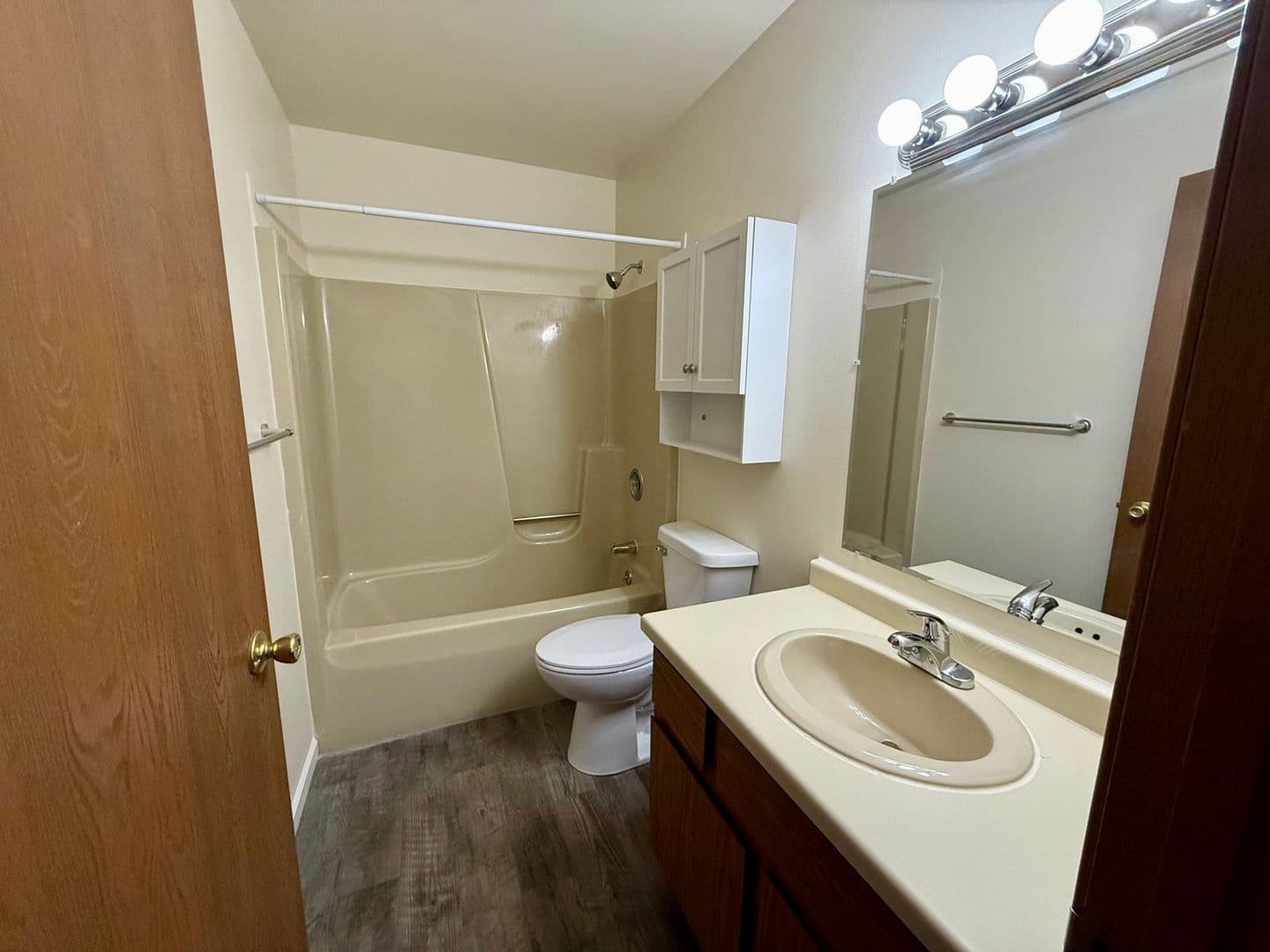 Plover Apartment: 2941 Bea Jay Lane