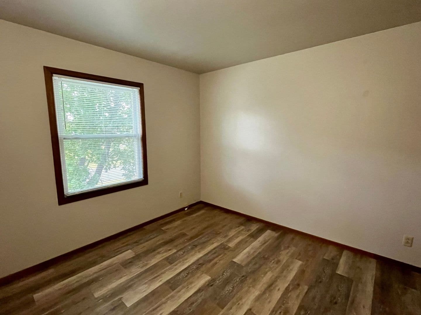 Plover Apartment: 3520 Evergreen Dr
