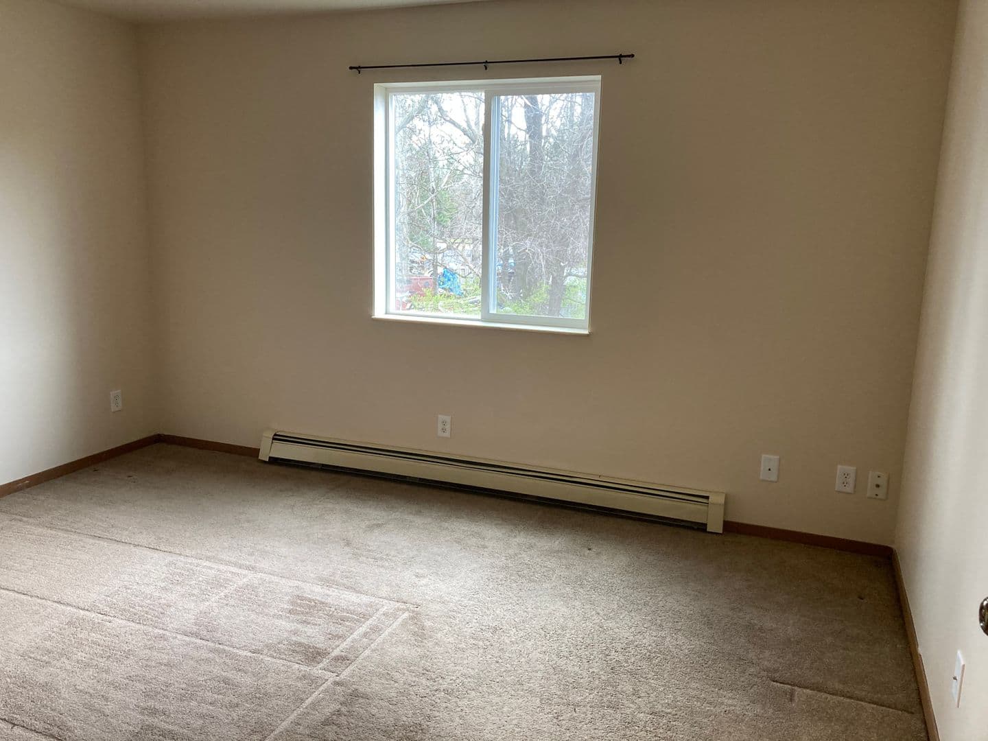 Plover Apartment: 1170 Dodds Drive