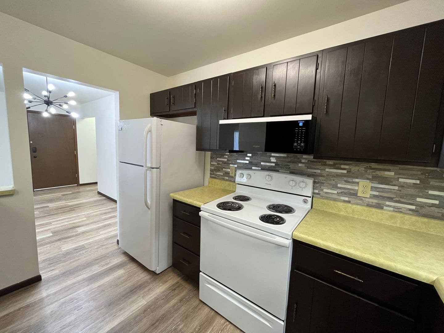 Marshfield Apartment: 1600 Sawyer Dr
