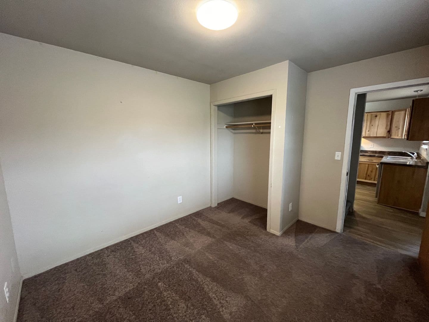 Stevens Point Apartment: 2448 4th Ave