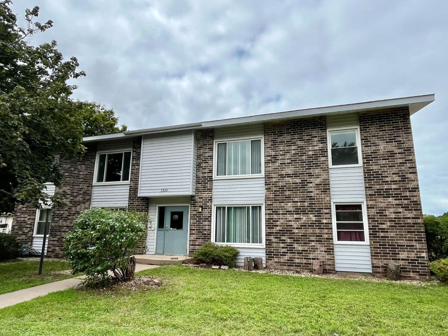 Plover Apartment: 3520 Evergreen Dr