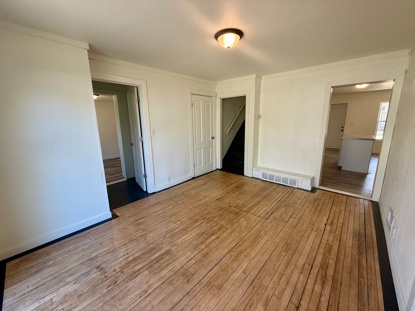 Wausau House: 706 Lincoln Ave