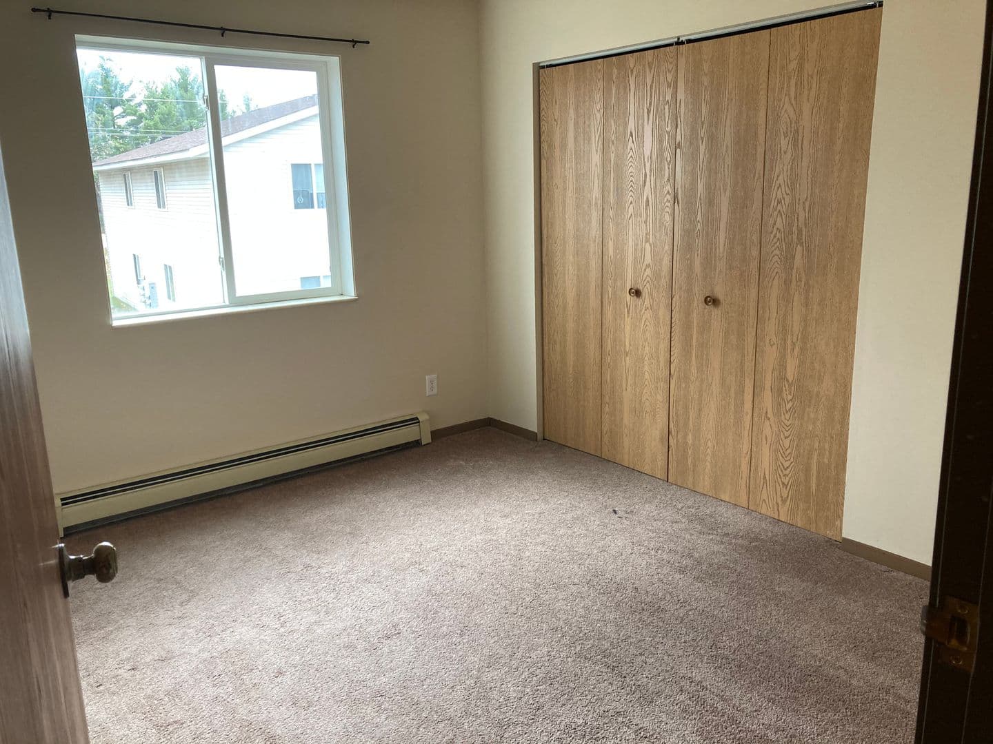 Plover Apartment: 1170 Dodds Drive