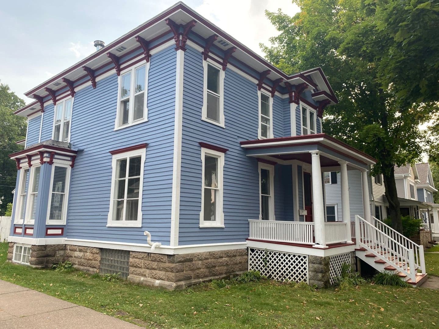 Wausau Apartment: 709 Fulton St