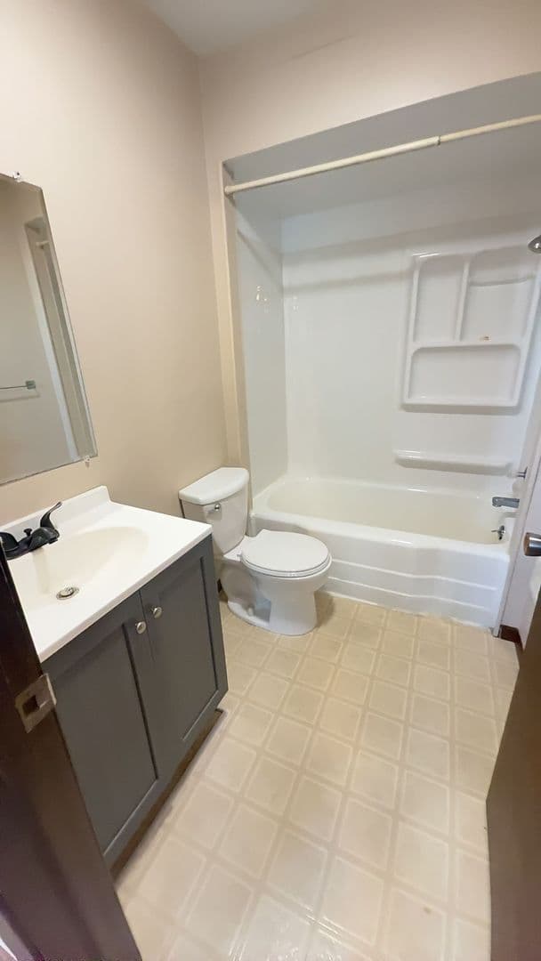 Wittenberg Apartment: 516 S Webb Street