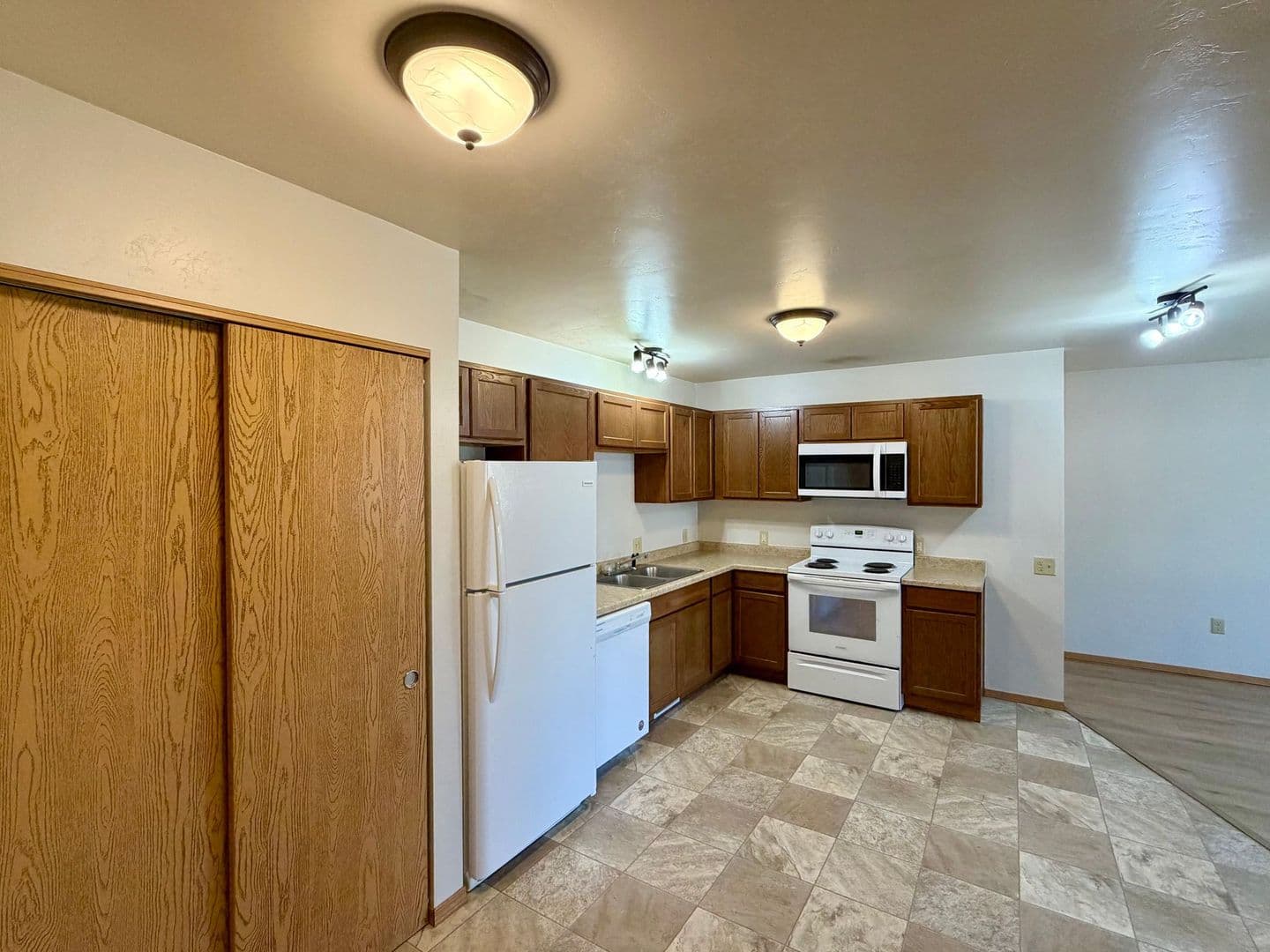 Wausau Apartment: 1813 N 11th Ave