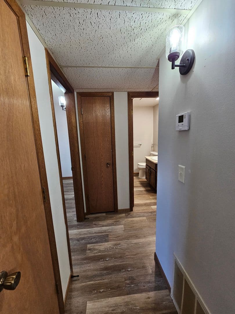 Plover Apartment: 3520 Evergreen Dr