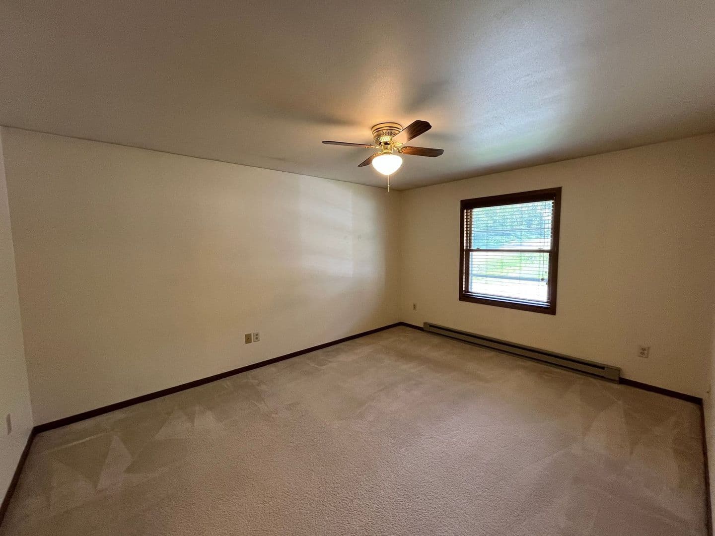 Medford Apartment: 805 W Allman Street
