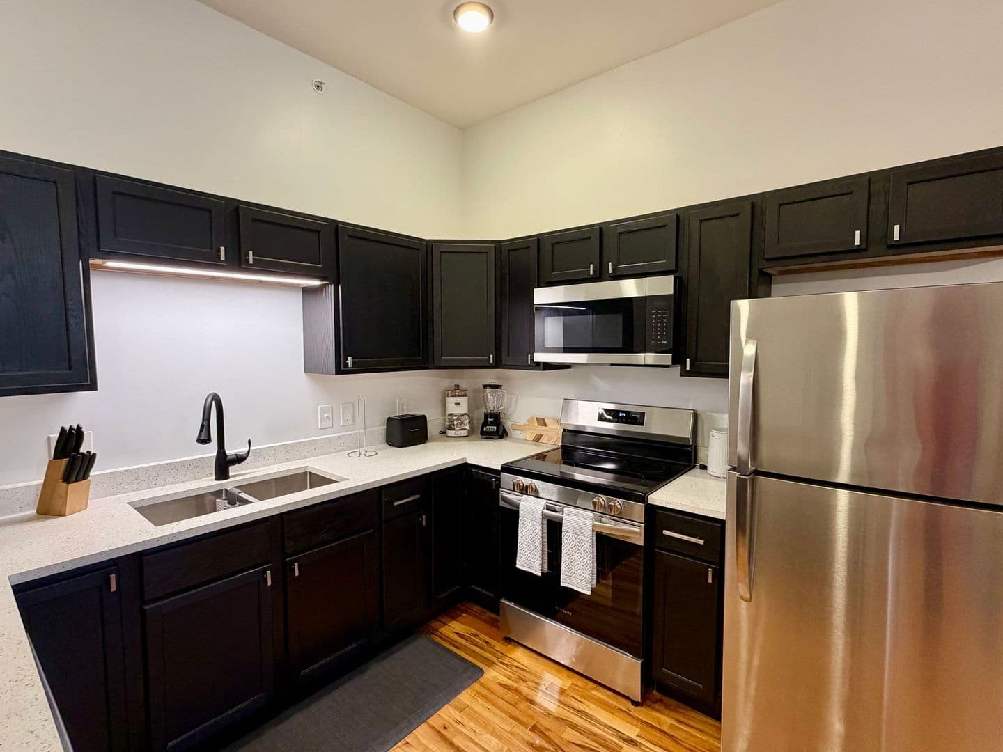 Wausau Apartment: 719 N 3rd Ave - Furnished