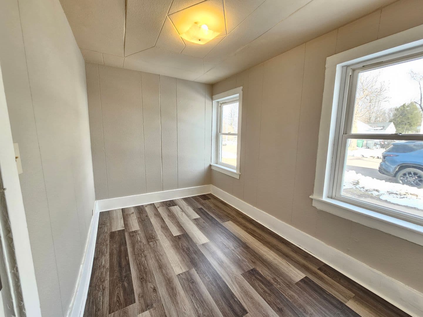 Wisconsin Rapids Apartment: 341 9th St N
