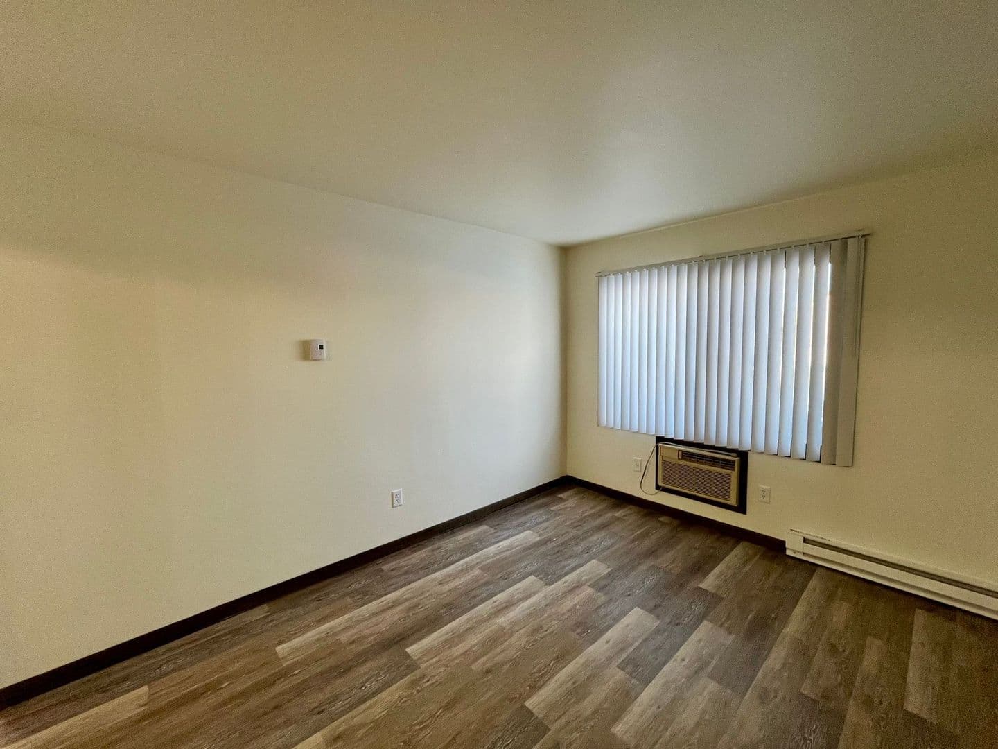 Marshfield Apartment: 1010 Sawyer Dr