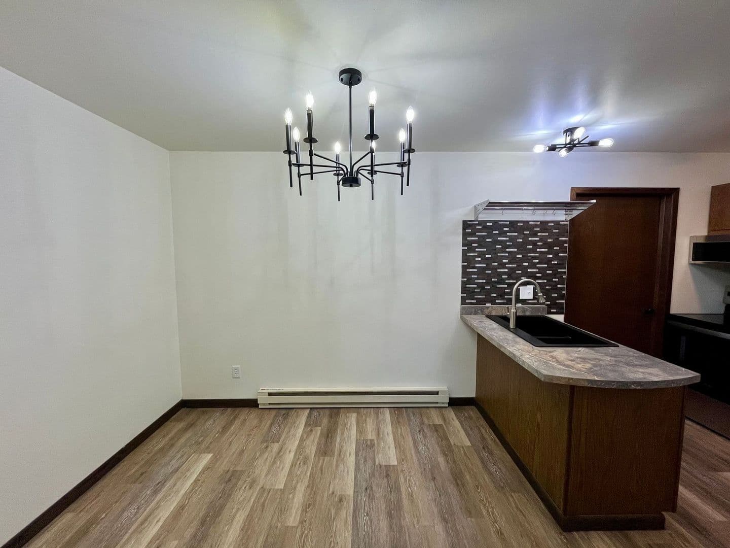 Marshfield Apartment: 1010 Sawyer Dr