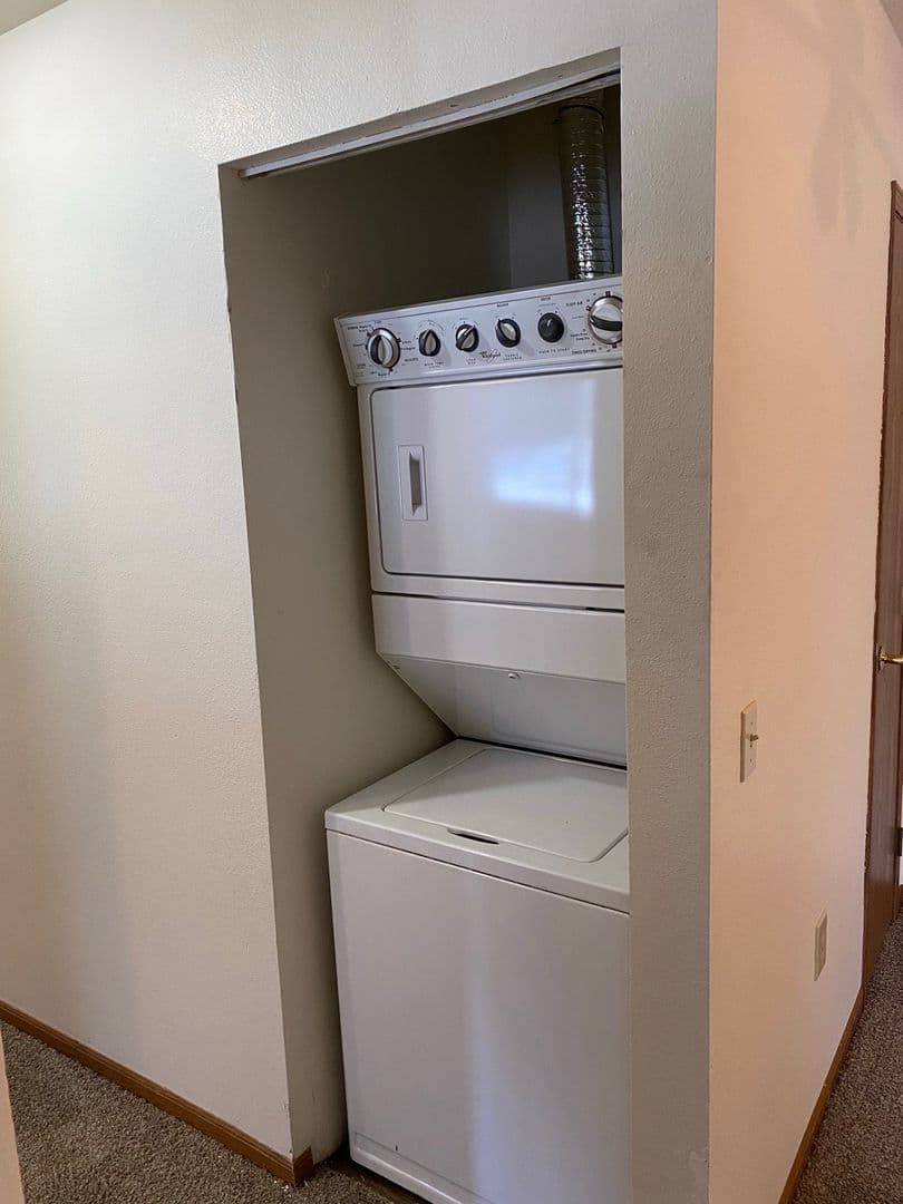 Westfield Apartment: 244 W 4th St