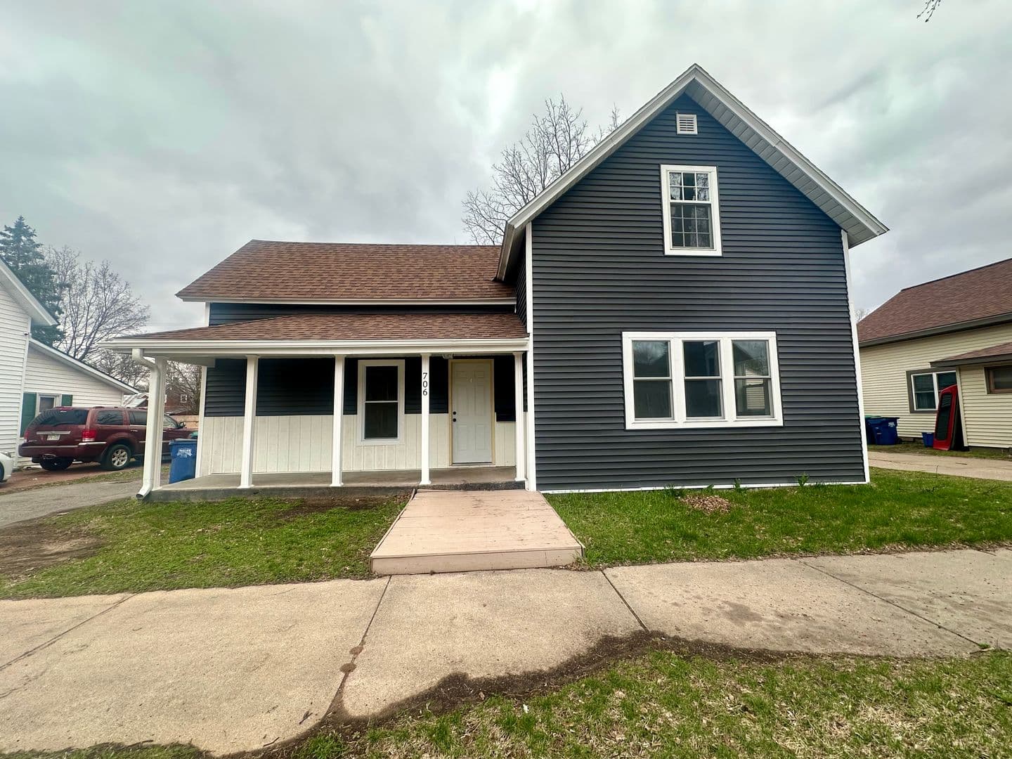 Wausau House: 706 Lincoln Ave