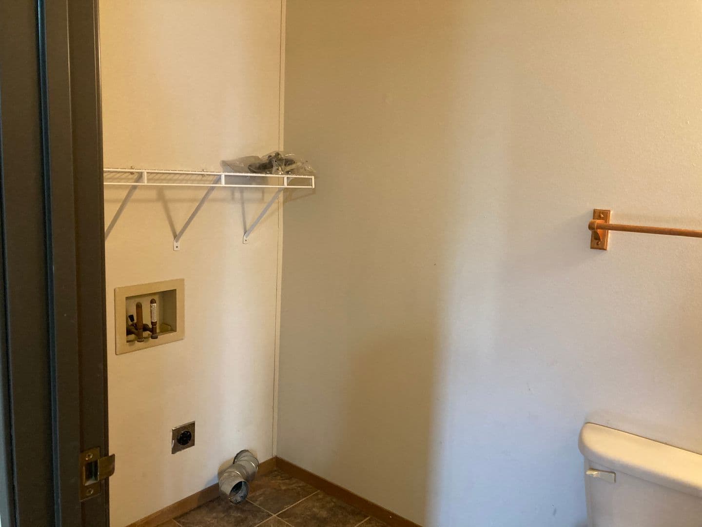 Plover Apartment: 1170 Dodds Drive