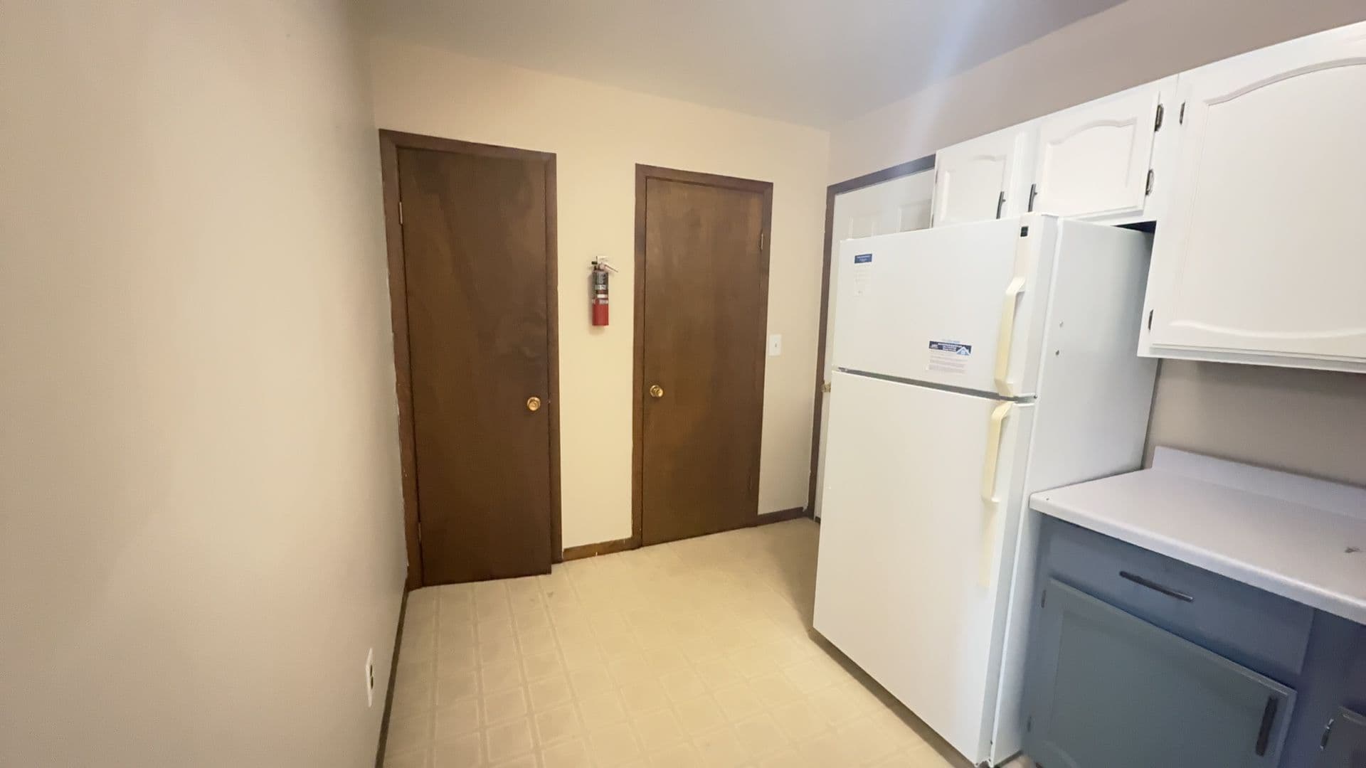 Wittenberg Apartment: 516 S Webb Street
