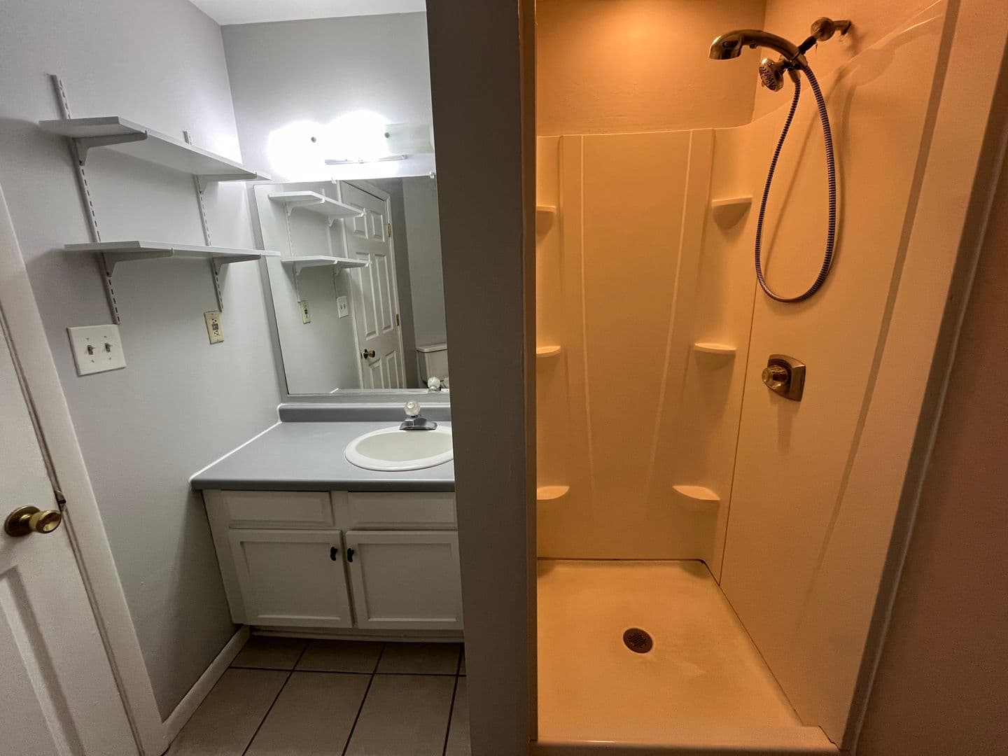 Wausau Apartment: 803 Grand Ave