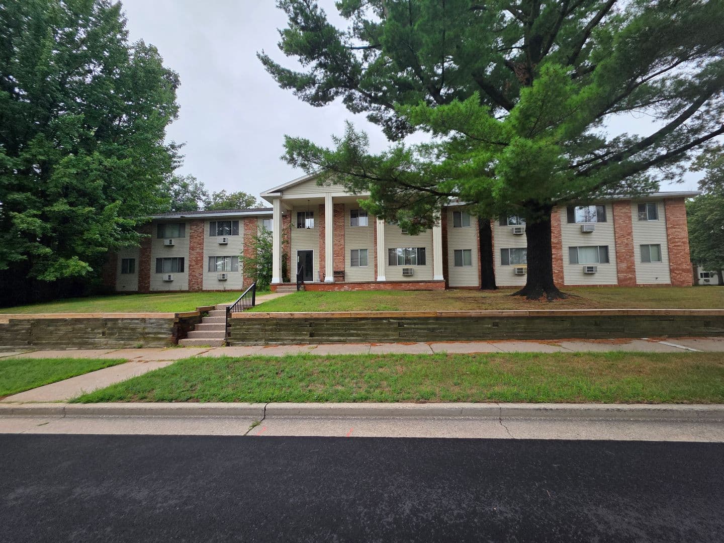 Wisconsin Rapids Apartment: 1340 22nd Ave S