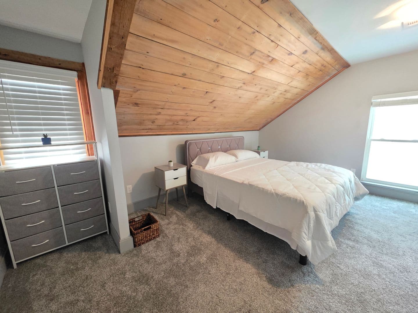 Wisconsin Rapids Apartment: 920 2nd Ave S - 922 2nd Ave S
