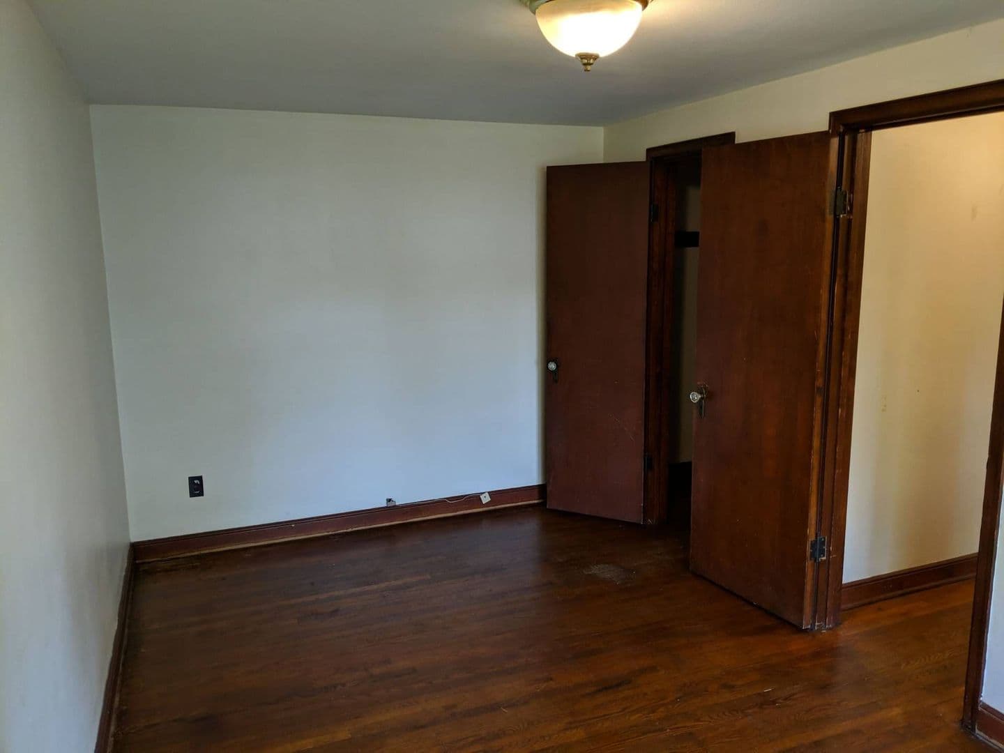 Merrill Apartment: 110 S State St