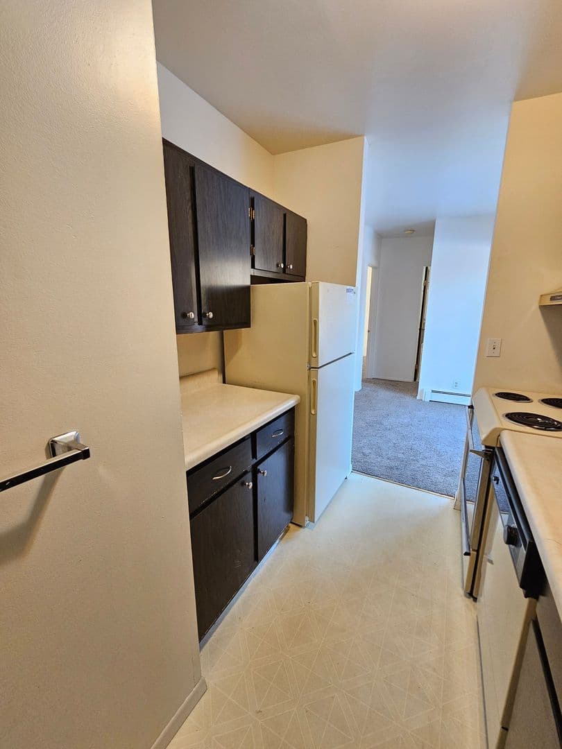 Nekoosa Apartment: 175 North Section St