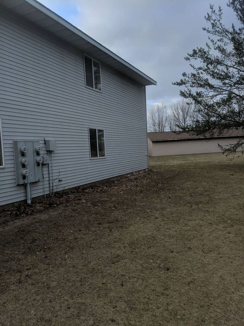 Plover Apartment: 1170 Dodds Drive