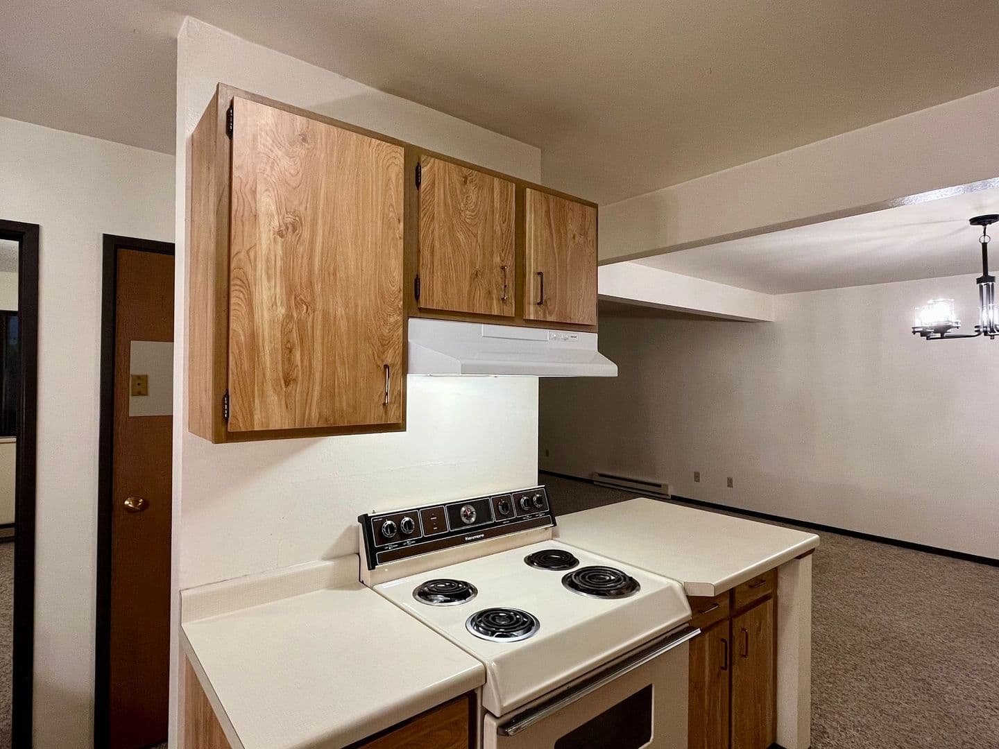 Marshfield Apartment: 1711 Sawyer Dr