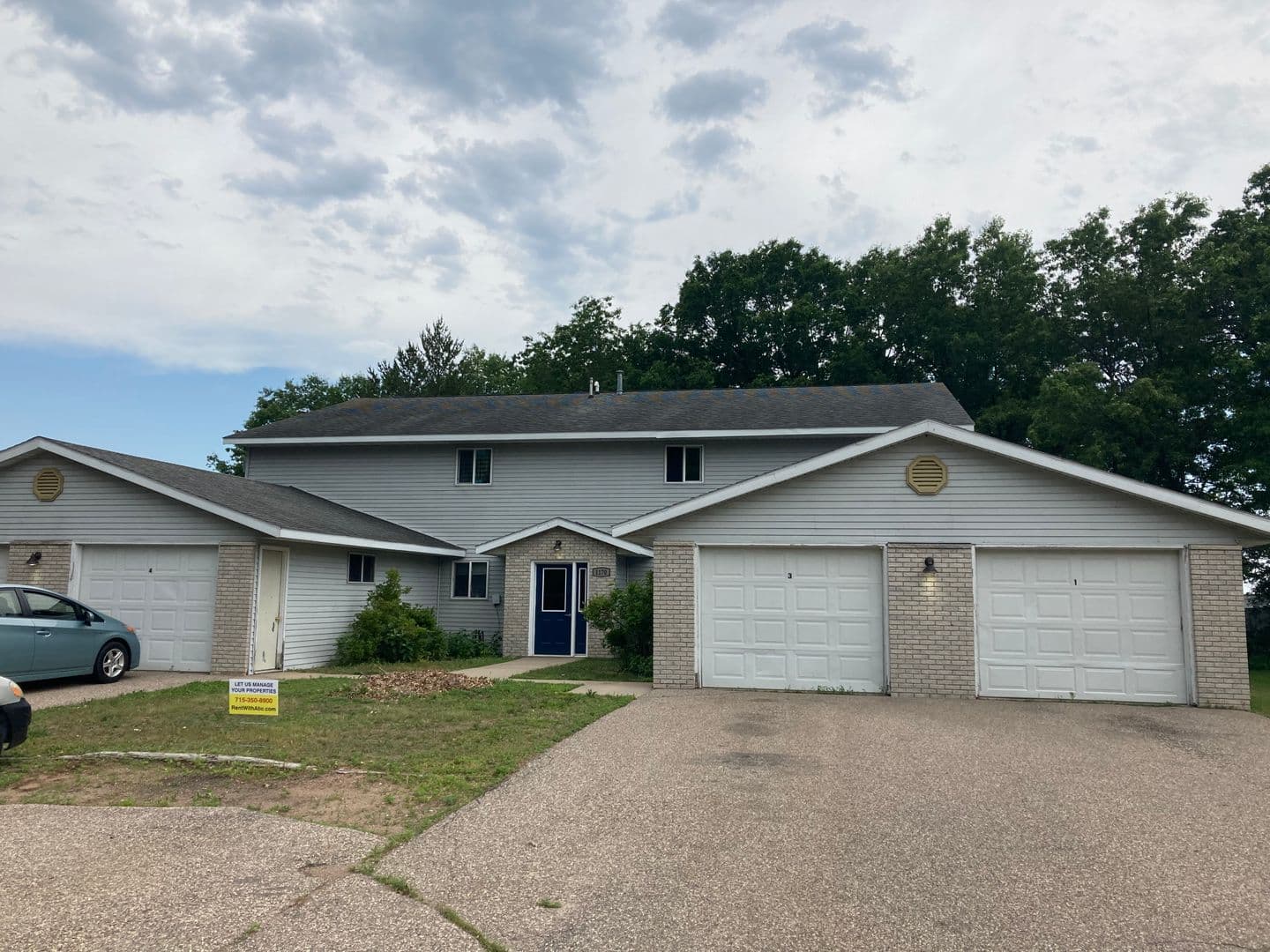 Plover Apartment: 1170 Dodds Drive