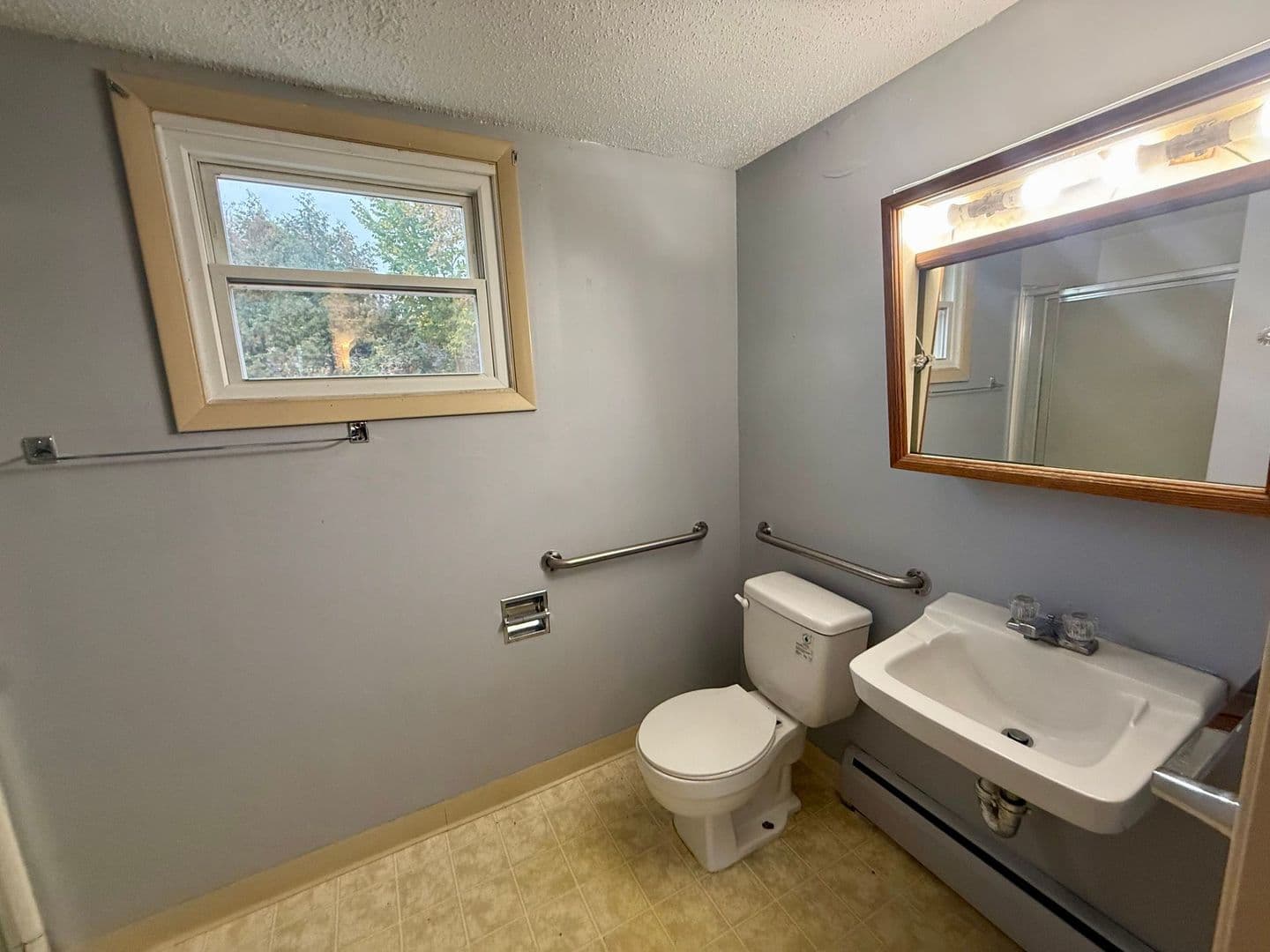 Wausau Apartment: 601 McClellan St