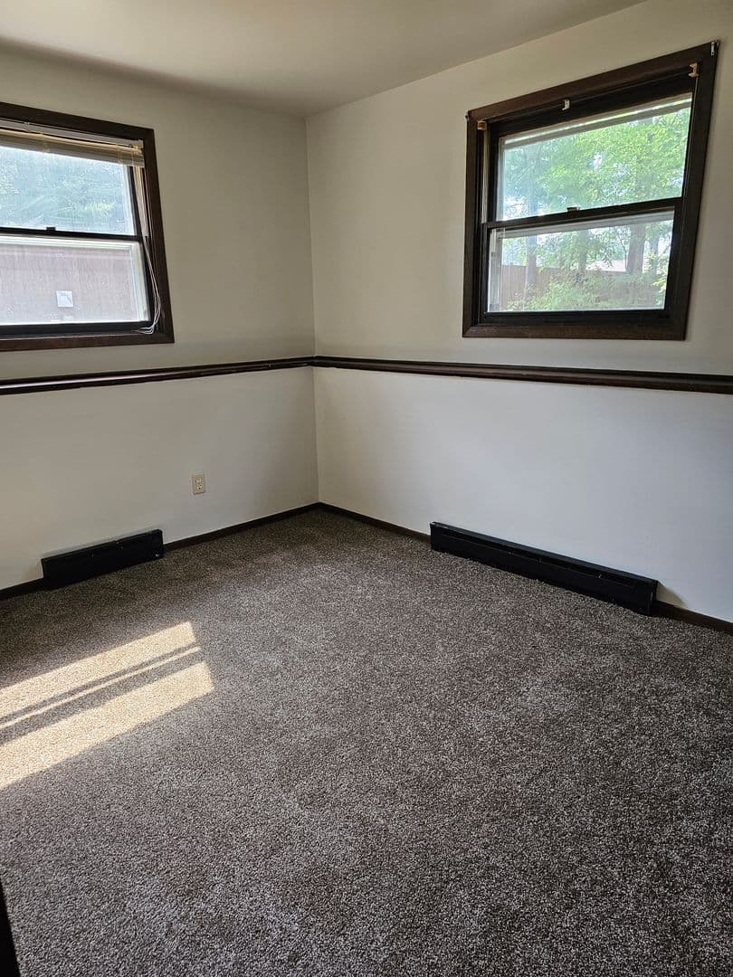 Wisconsin Rapids Apartment: 460-462 Pepper Ave