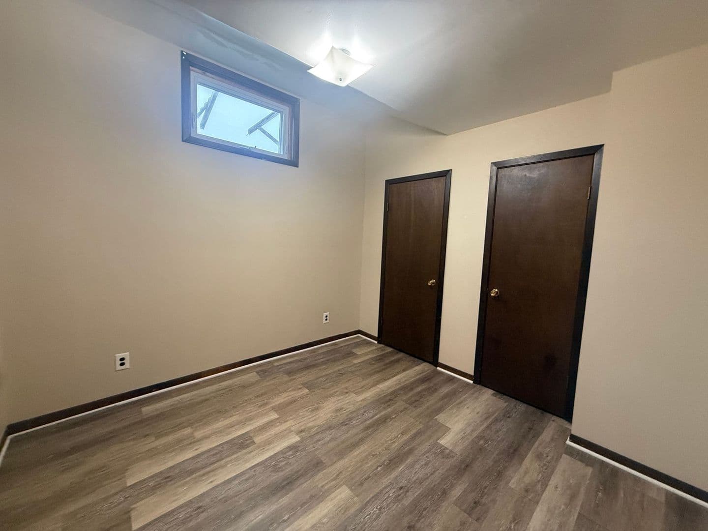 Wittenberg Apartment: 516 S Webb Street