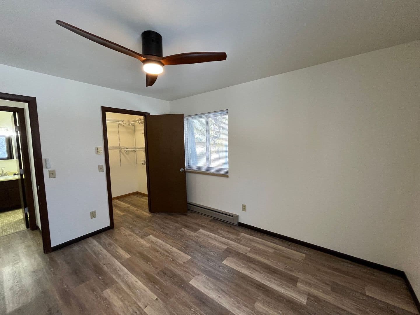 Marshfield Apartment: 1600 Sawyer Dr