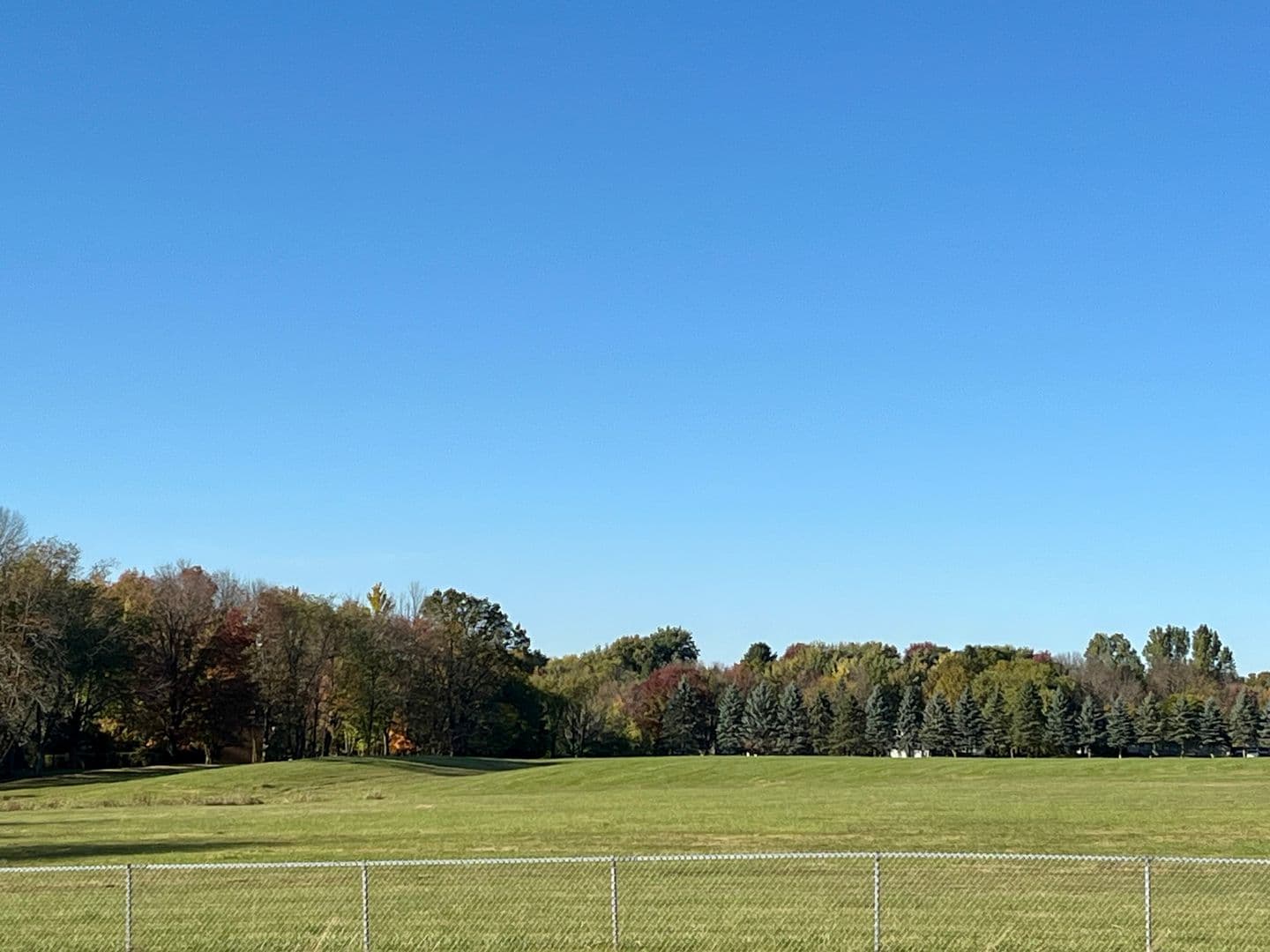 Marshfield Apartment: 619 Laurel Ct