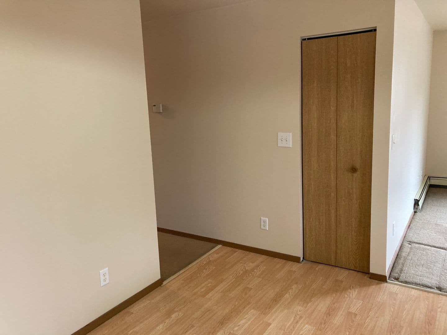 Plover Apartment: 1170 Dodds Drive