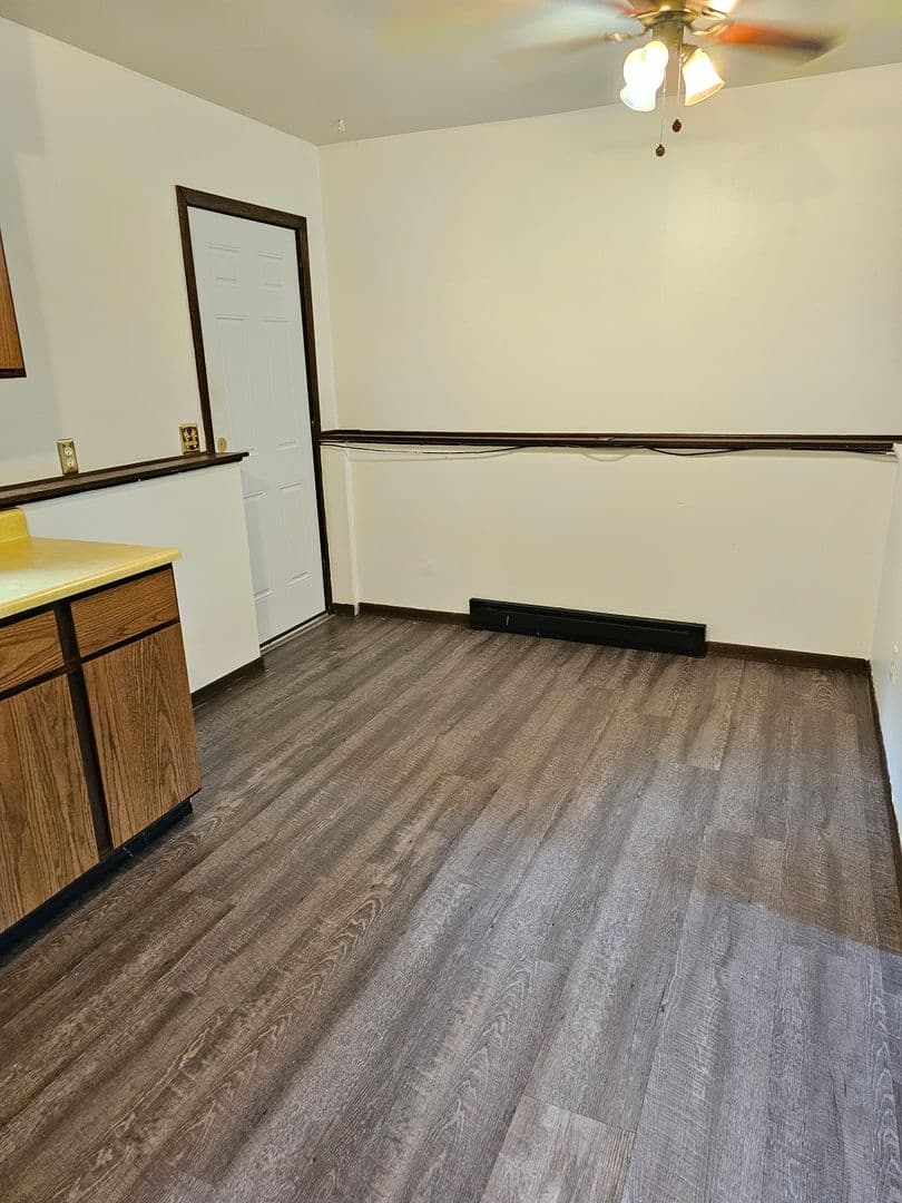 Wisconsin Rapids Apartment: 460-462 Pepper Ave