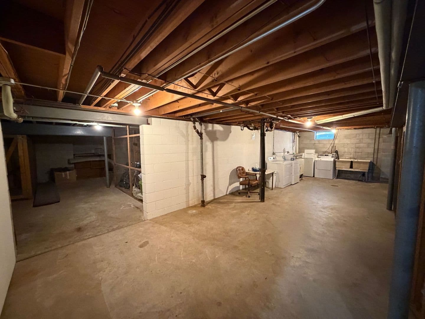 Stevens Point Apartment: 1100 Sunset Blvd