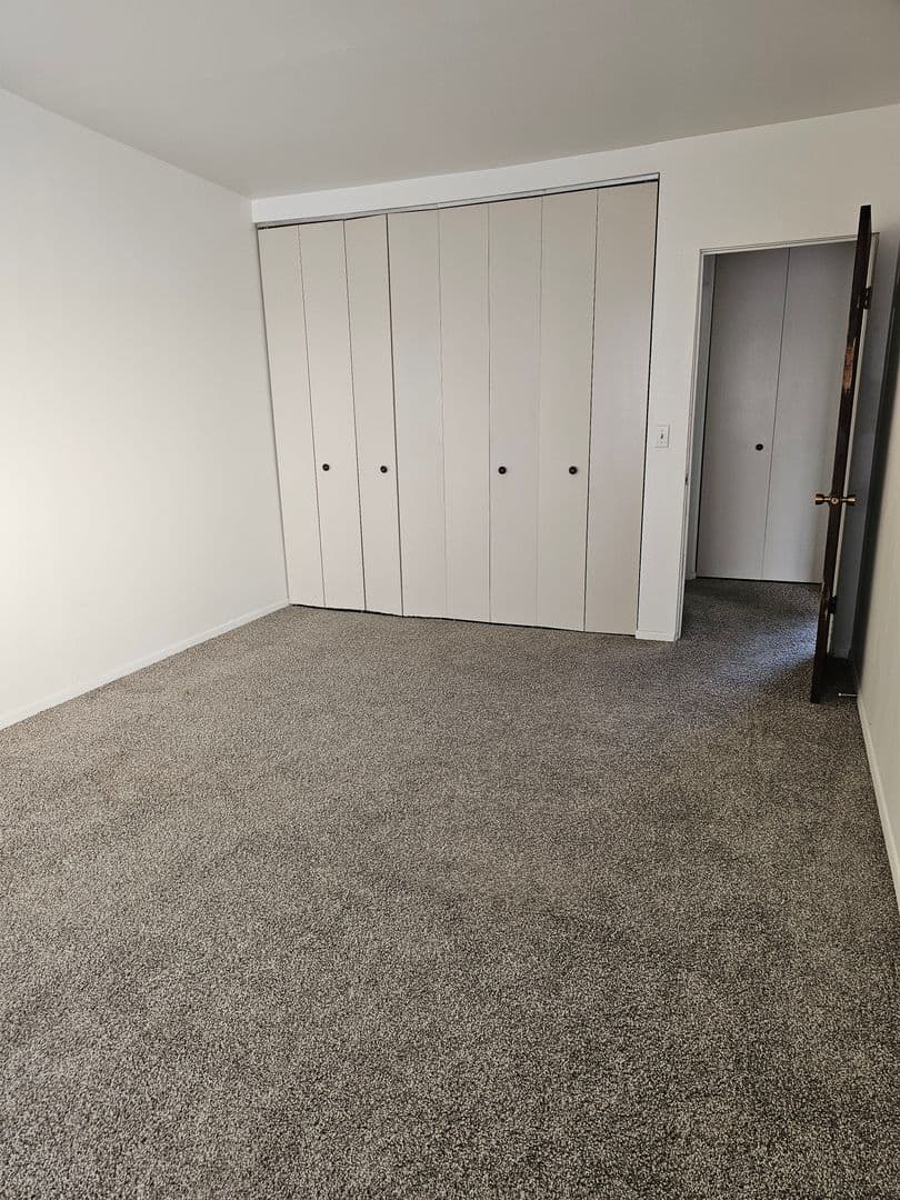 Nekoosa Apartment: 175 North Section St