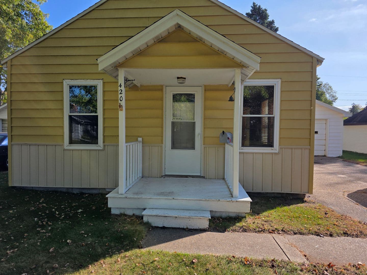 Wisconsin Rapids House: 420 16th St N