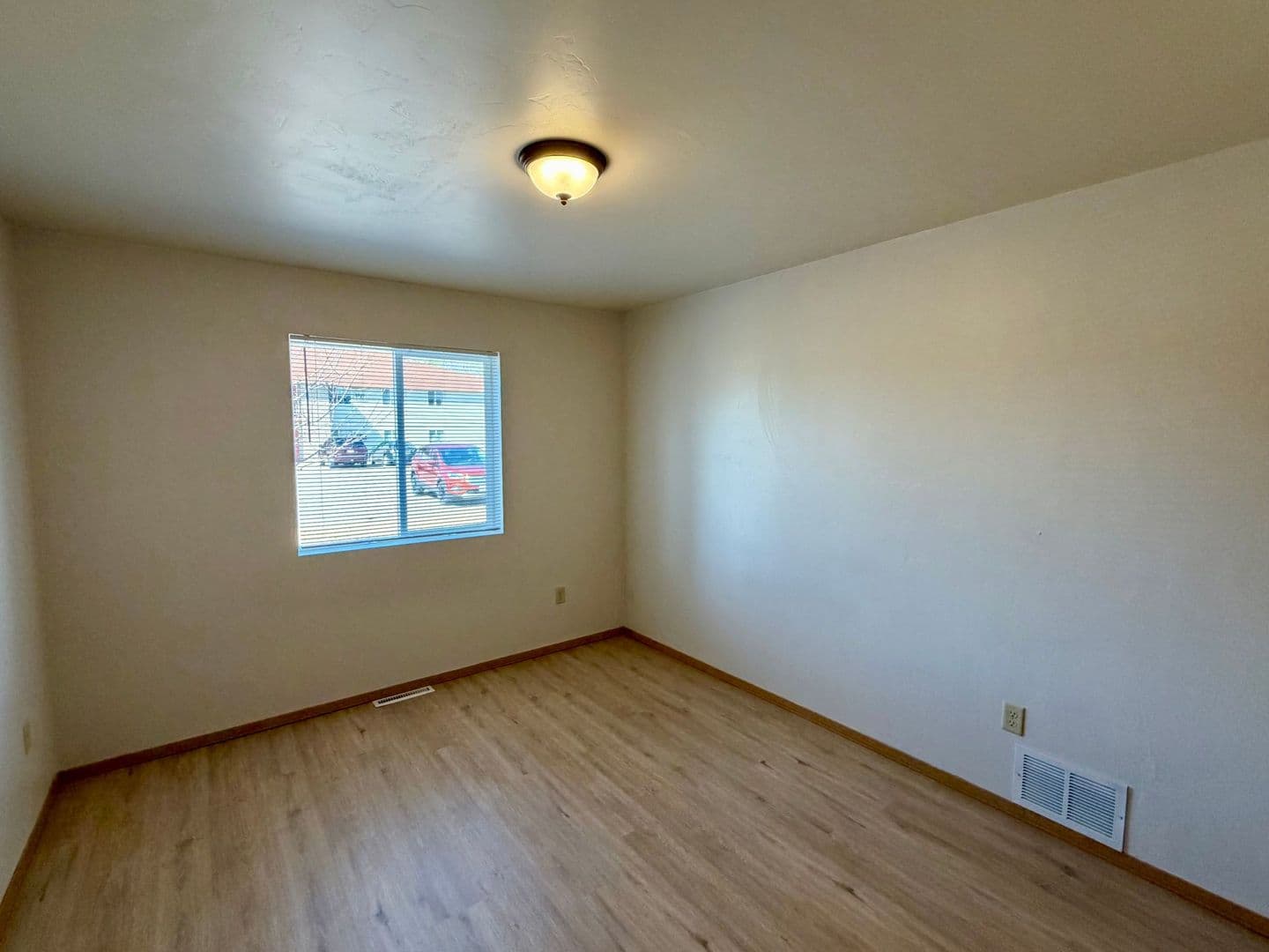 Wausau Apartment: 1813 N 11th Ave