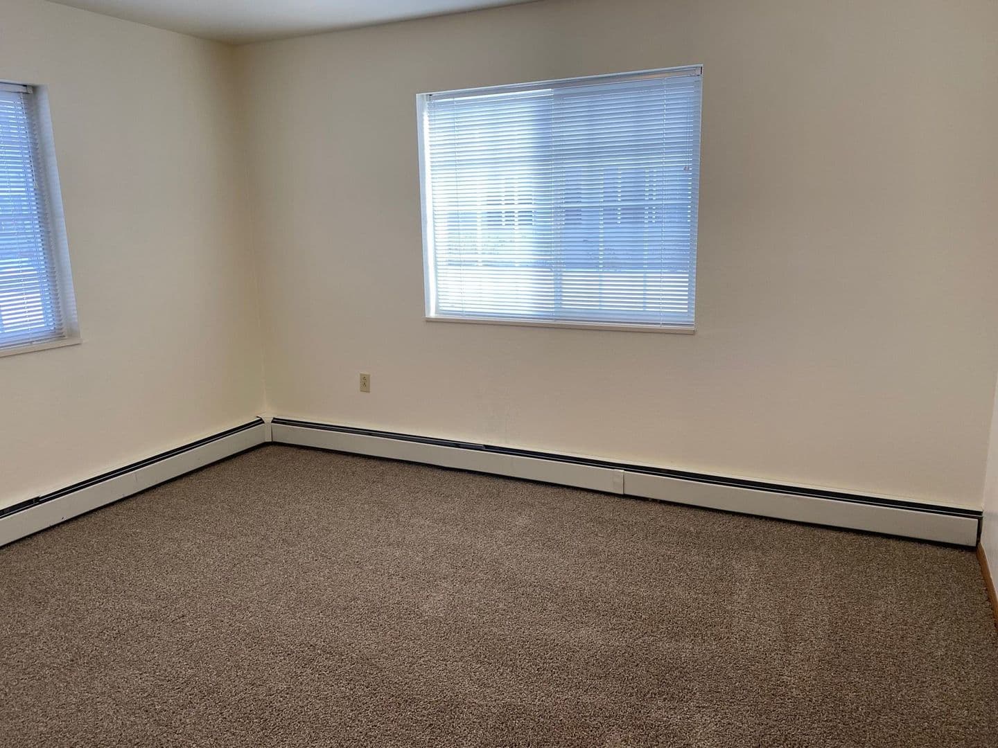 Westfield Apartment: 244 W 4th St