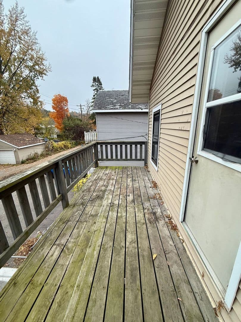 Wausau Apartment: 716 Washington St