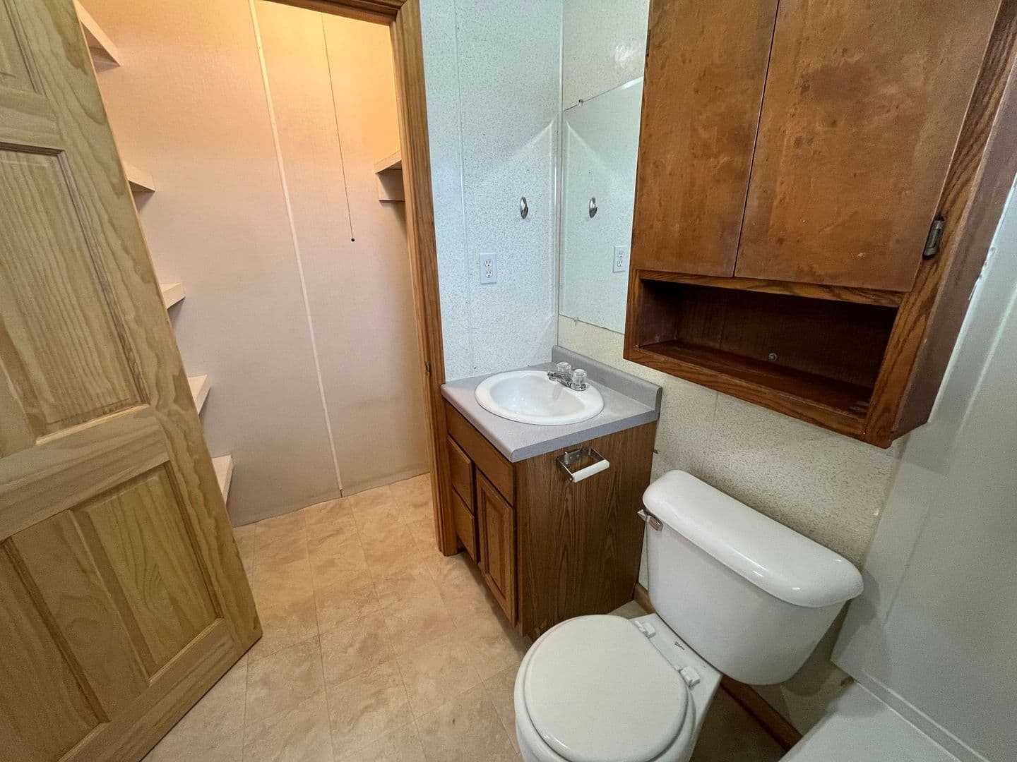 Wittenberg Apartment: 516 S Webb Street